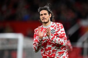 Edinson Cavani sets to leave Man U